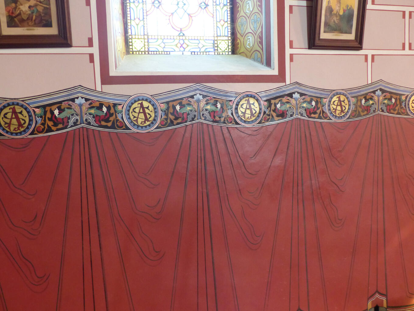 Drapé après restauration chapelle château d&#39;Abbadia